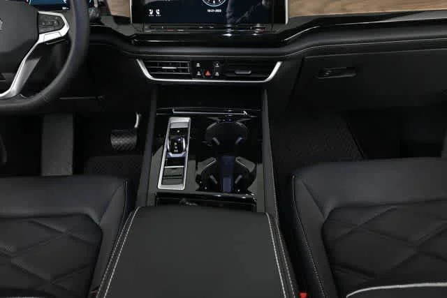 2026 Volkswagen Atlas SE w/Tech - Photo 27