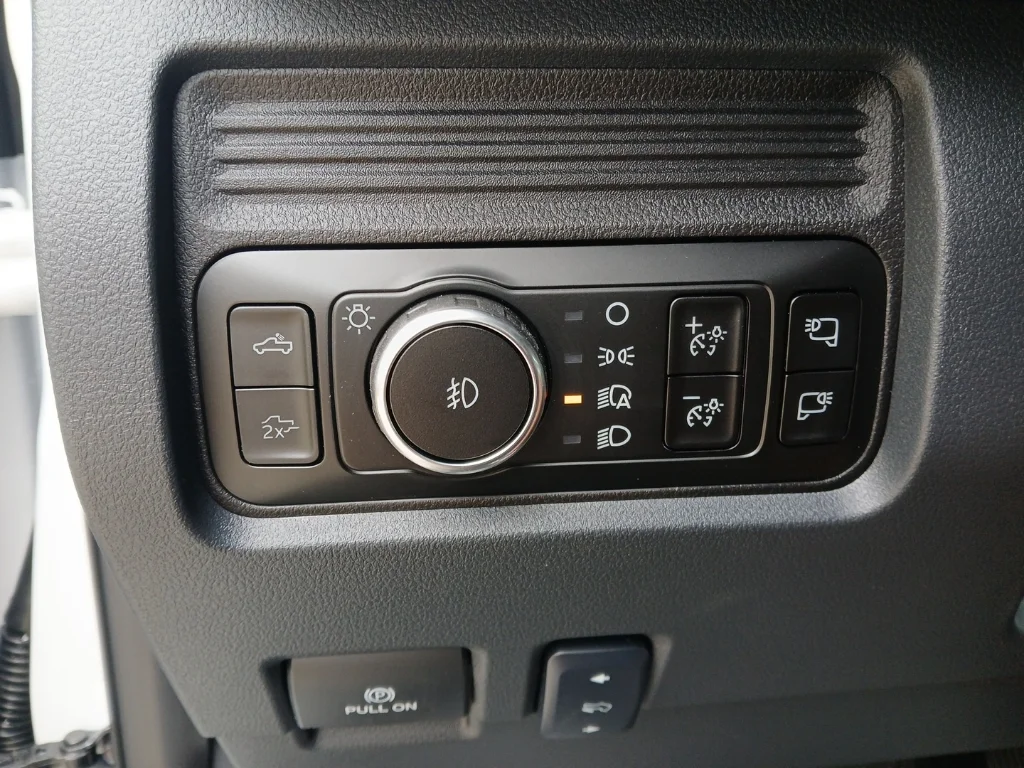 New 2026 Oxford White Ford F-250® Lariat® image 21