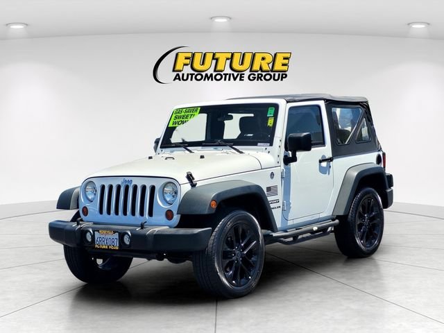 Used 2013 White Jeep Sport image 8