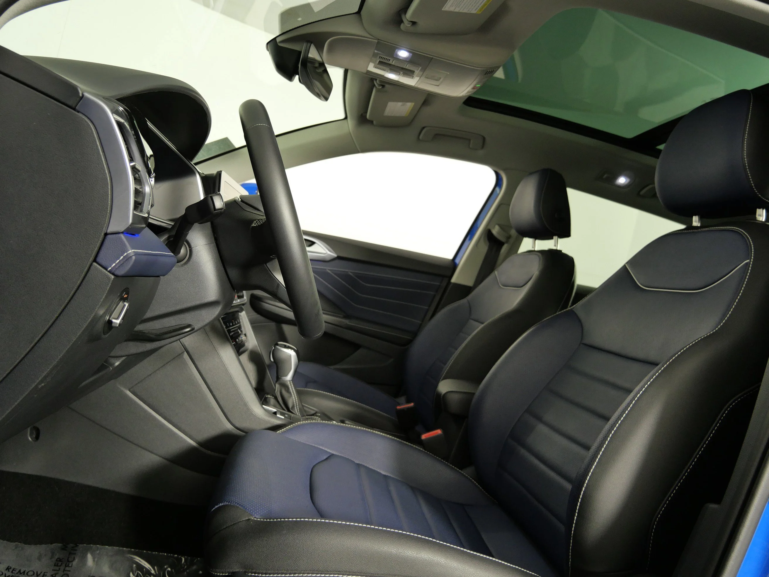 Certified Used 2025 Cornflower Blue Volkswagen SEL image 21