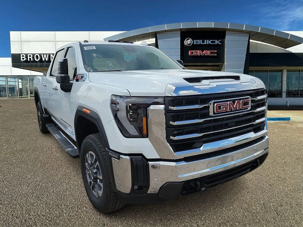 2026 GMC Sierra 4WD Crew Cab Standard Box SLT's photo