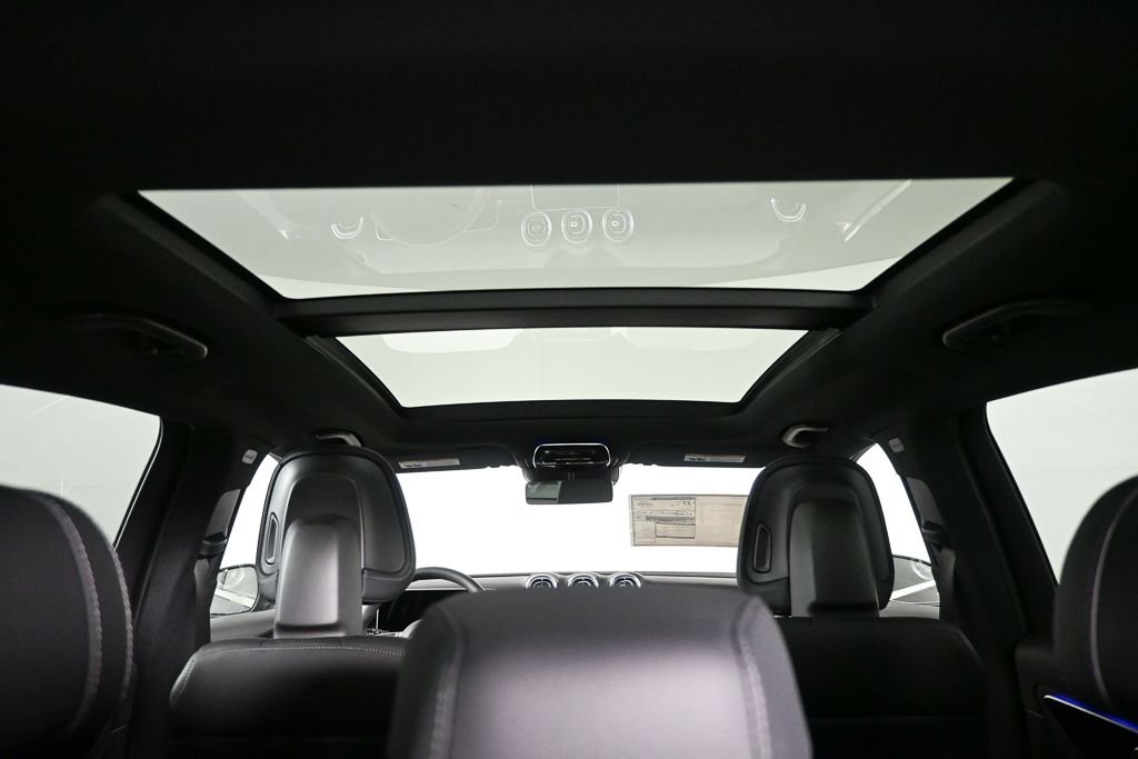 New 2026 Black Mercedes-Benz GLC 300 image 18