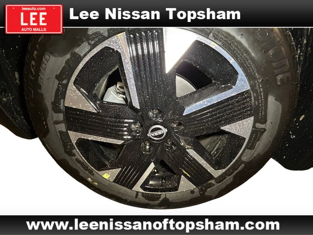New 2026 Super Black Nissan SV image 15