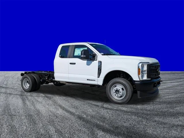 New 2026 White Ford XL image 2