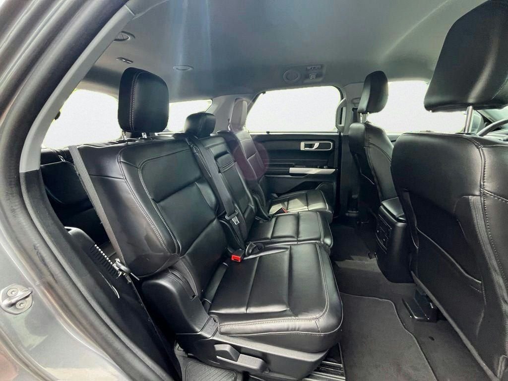Used 2023 Gray Ford XLT image 26