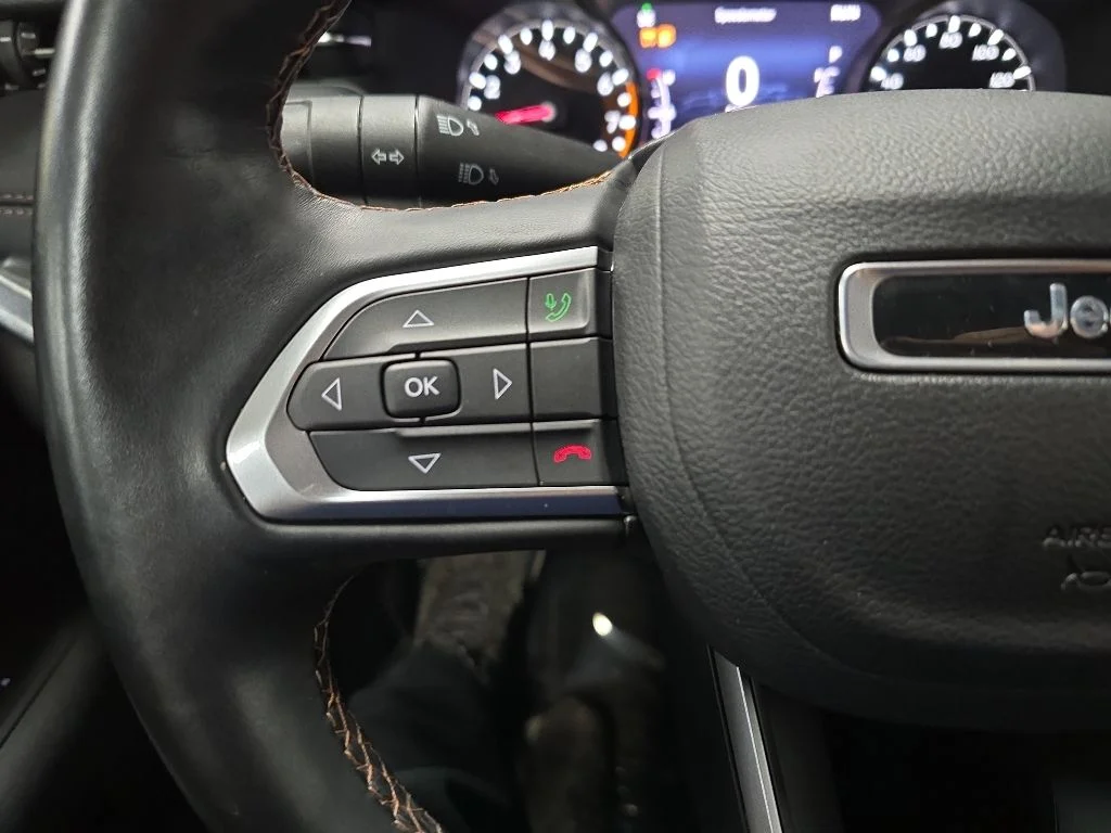 Used 2022 Red Jeep Limited image 19