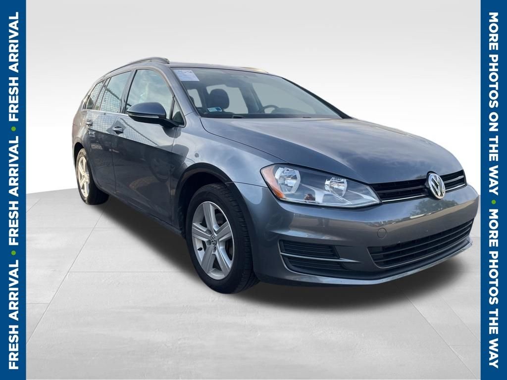 2015 Volkswagen Golf SportWagen's photo