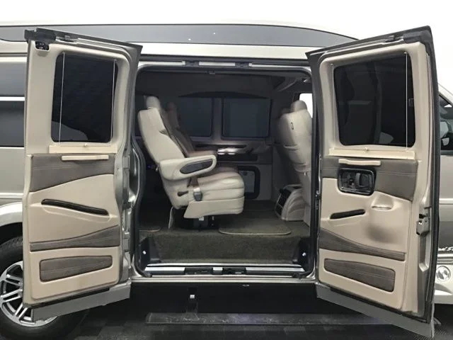 Used 2023 Bronze Chevrolet Explorer Limited SE image 43