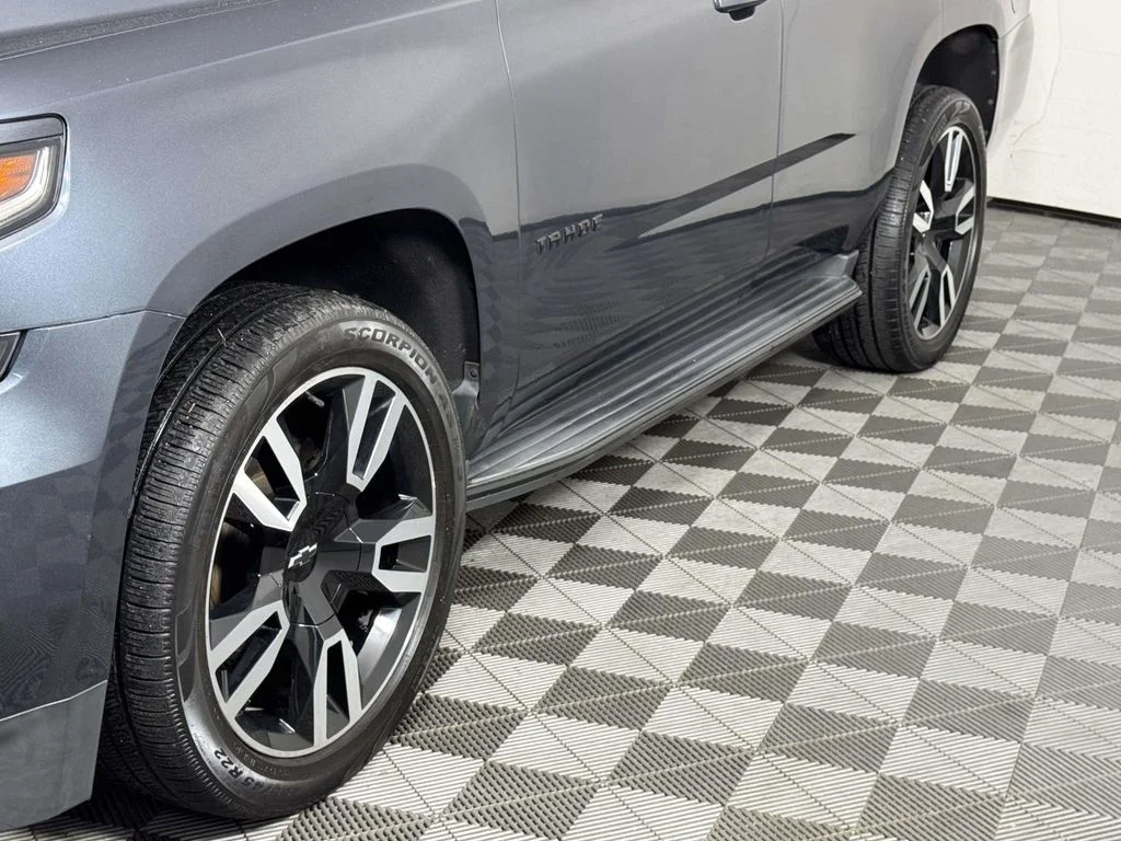 Used 2020 Gray Chevrolet LT image 13