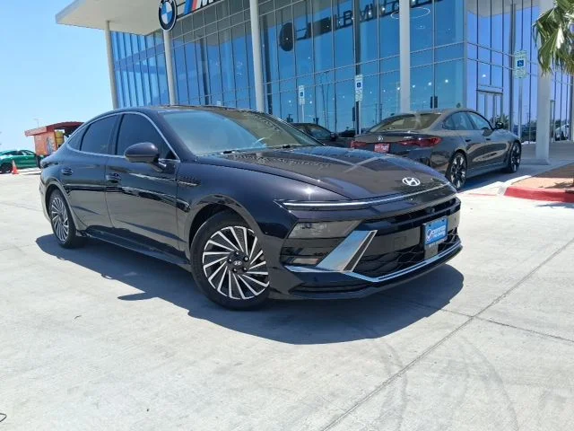 Used 2024 Blue Hyundai Limited image 1