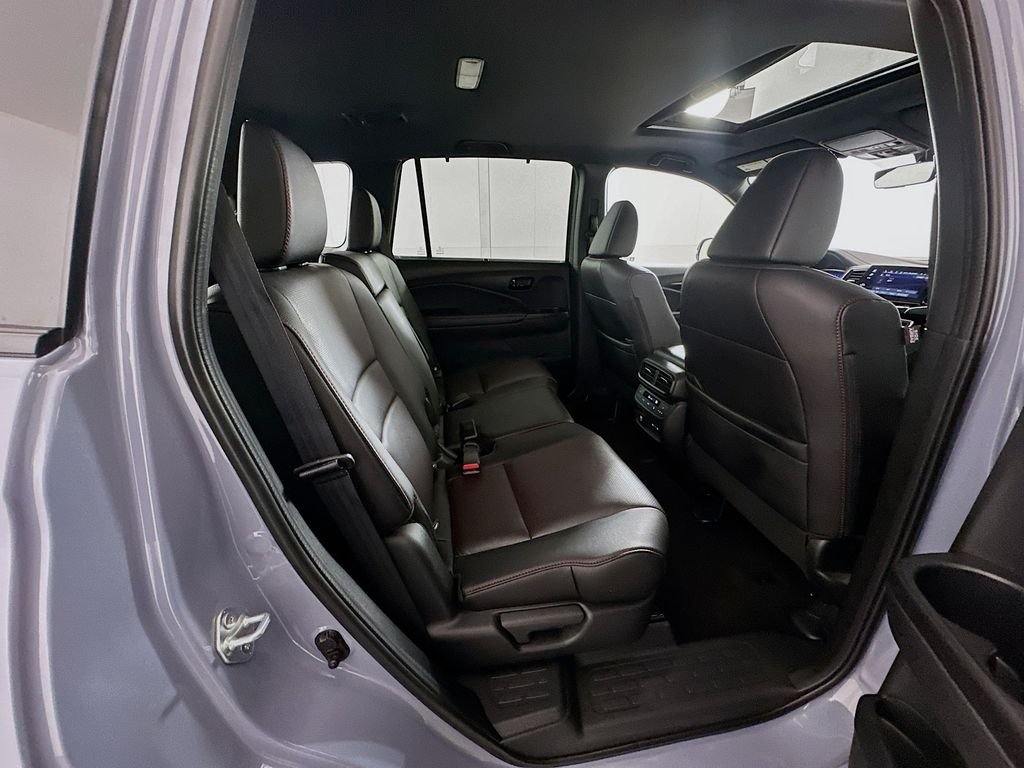 Used 2024 Gray Pearl Honda Black Edition image 27