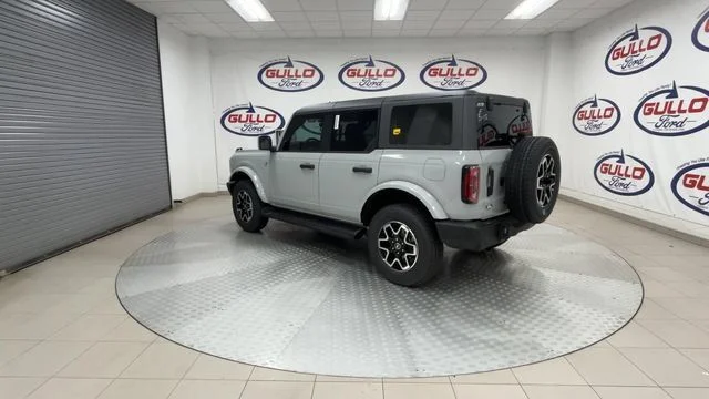 New 2026 Avalanche Gray Ford Outer Banks image 7