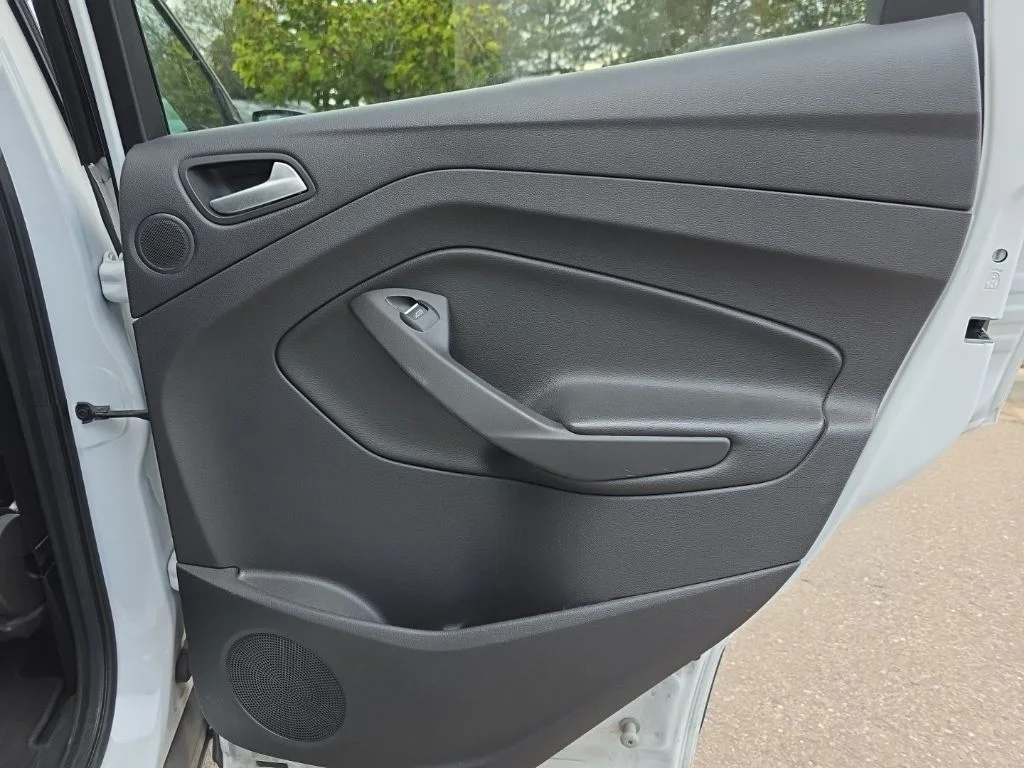 Used 2015 Oxford White Ford SE image 20