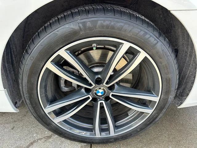 2022 BMW 7 Series 740i - Photo 31