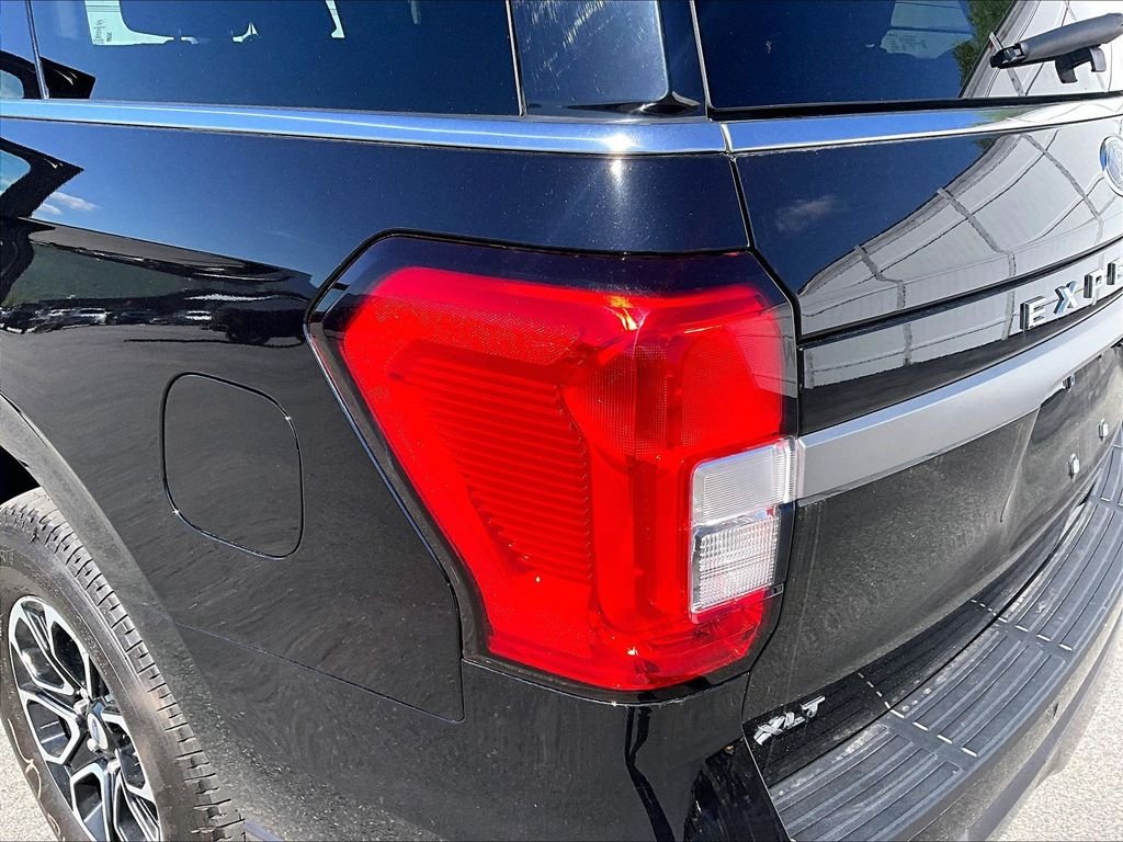 Used 2024 Black Ford XLT image 32