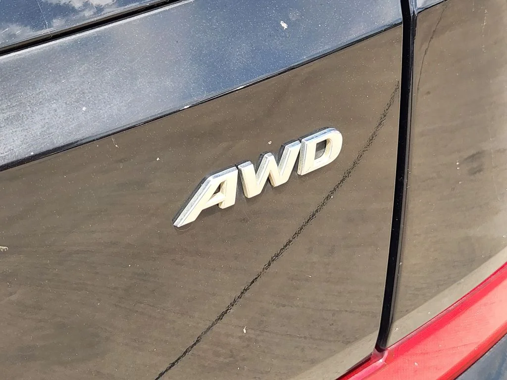Used 2016 Ash Black Hyundai SE image 14