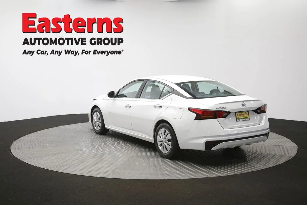 Used 2024 White Nissan 2.5 S image 63