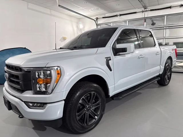 Used 2022 White Ford Lariat image 3