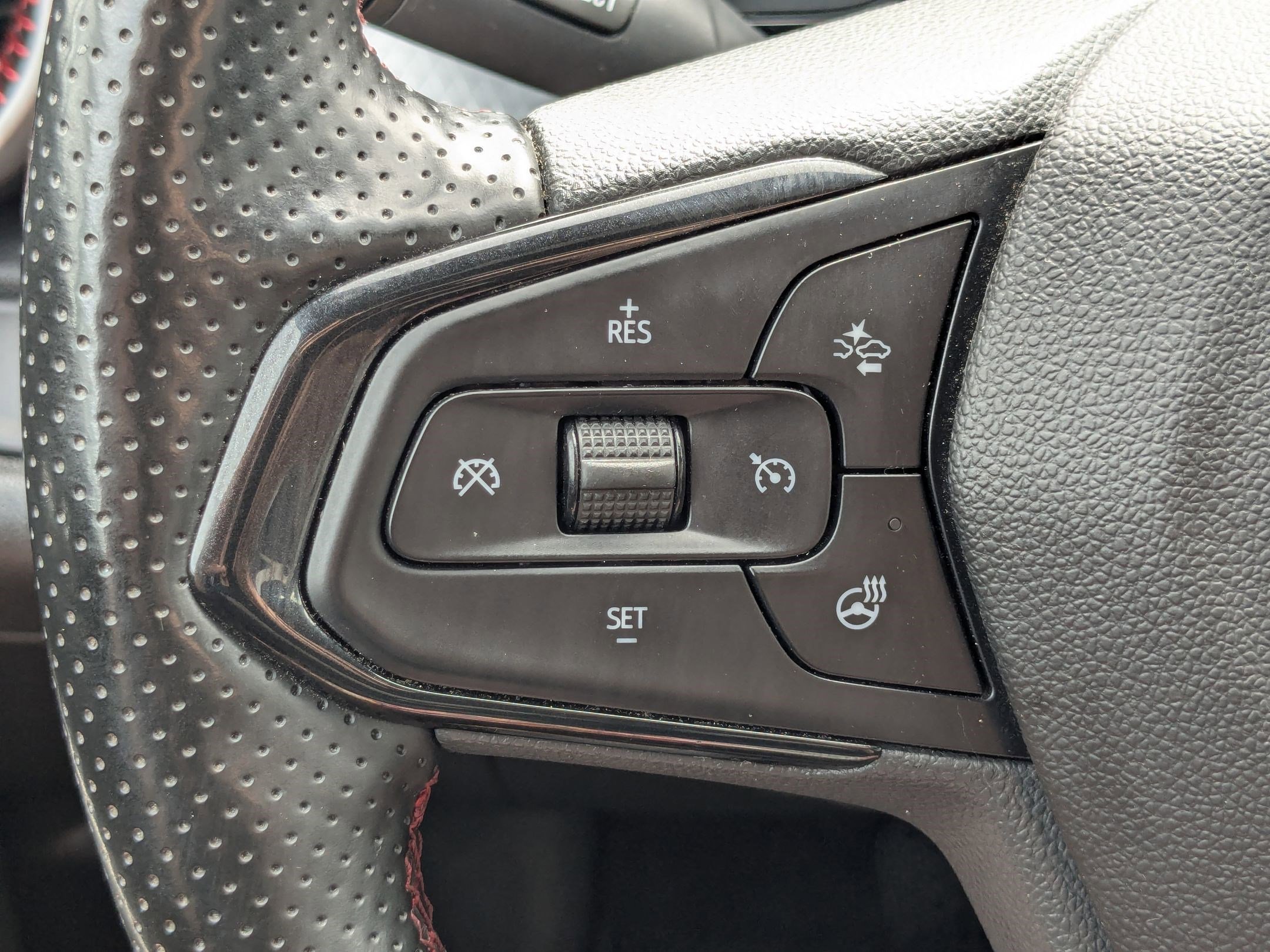 Used 2024 Sterling Gray Metallic Chevrolet 1RS image 18