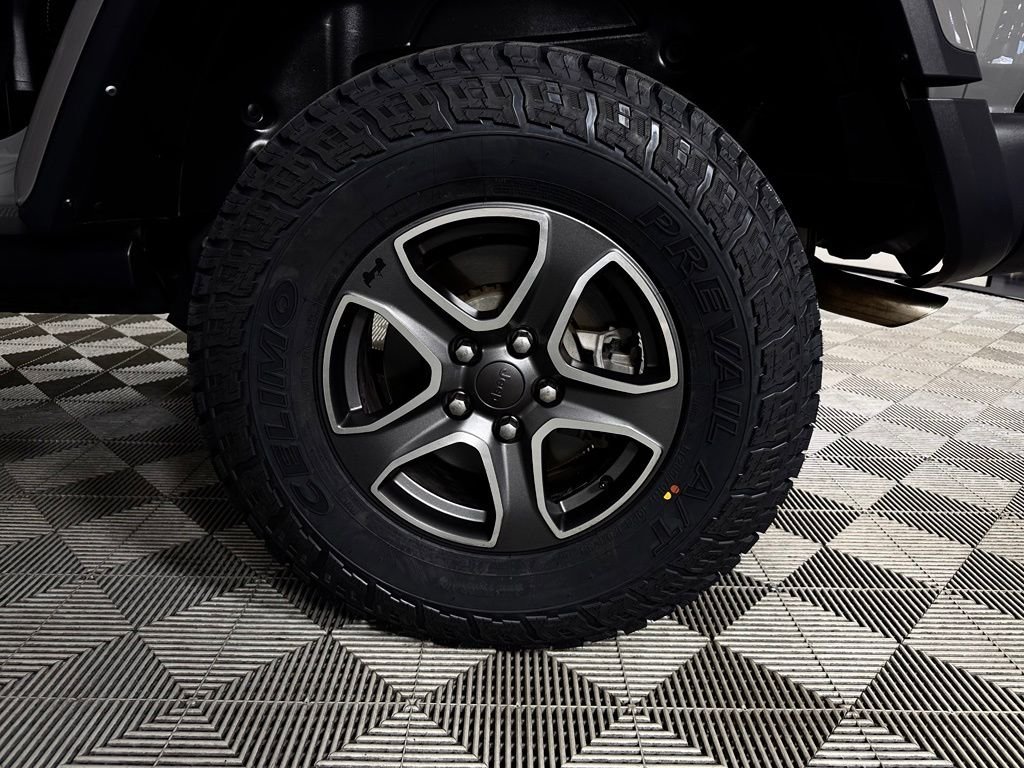 Used 2022 Gray Clearcoat Jeep Unlimited Rubicon 392 image 14