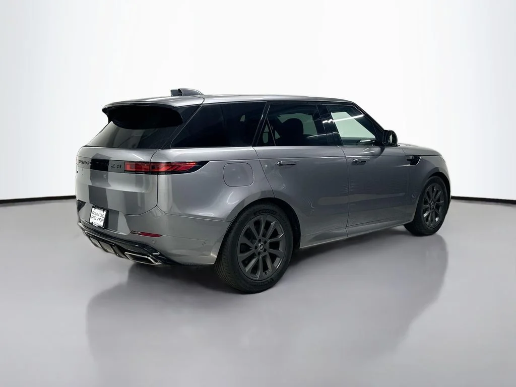 Used 2024 Eiger Gray Metallic Land Rover Dynamic SE image 9
