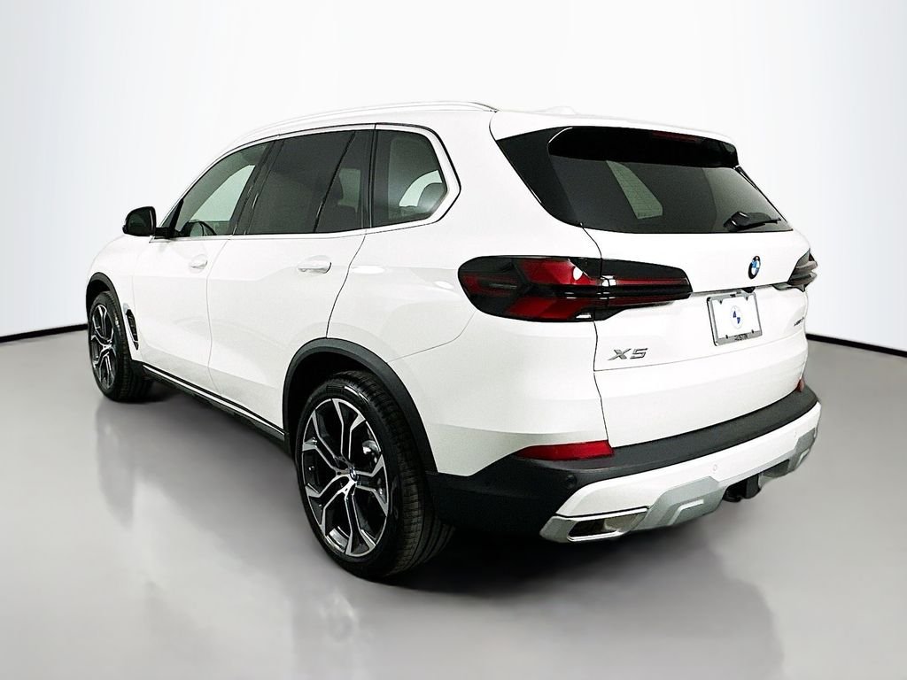 Used 2026 Alpine White BMW sDrive40i image 7