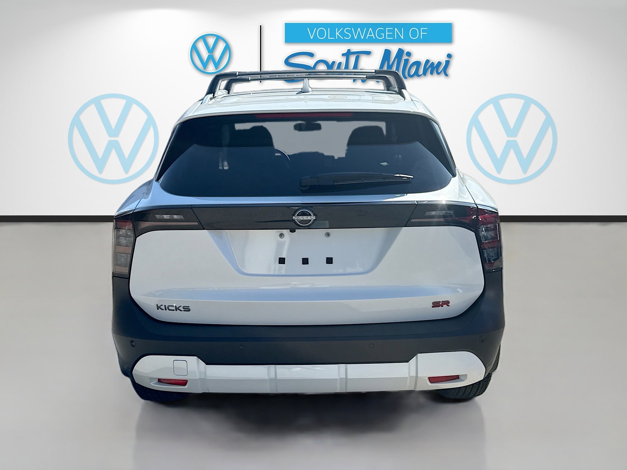 Used 2025 Aspen White Tricoat Nissan SR image 6