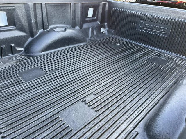 Used 2024  Ford XLT image 4