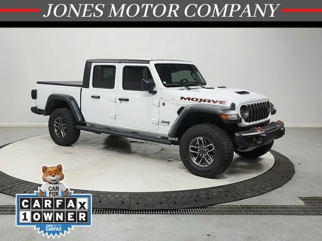 2024 Jeep Gladiator Mojave's photo