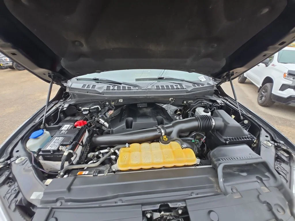 Used 2018 Black Ford Lariat image 30