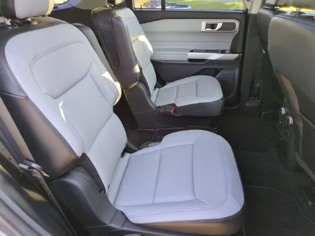 Used 2021 Gray Ford XLT image 33