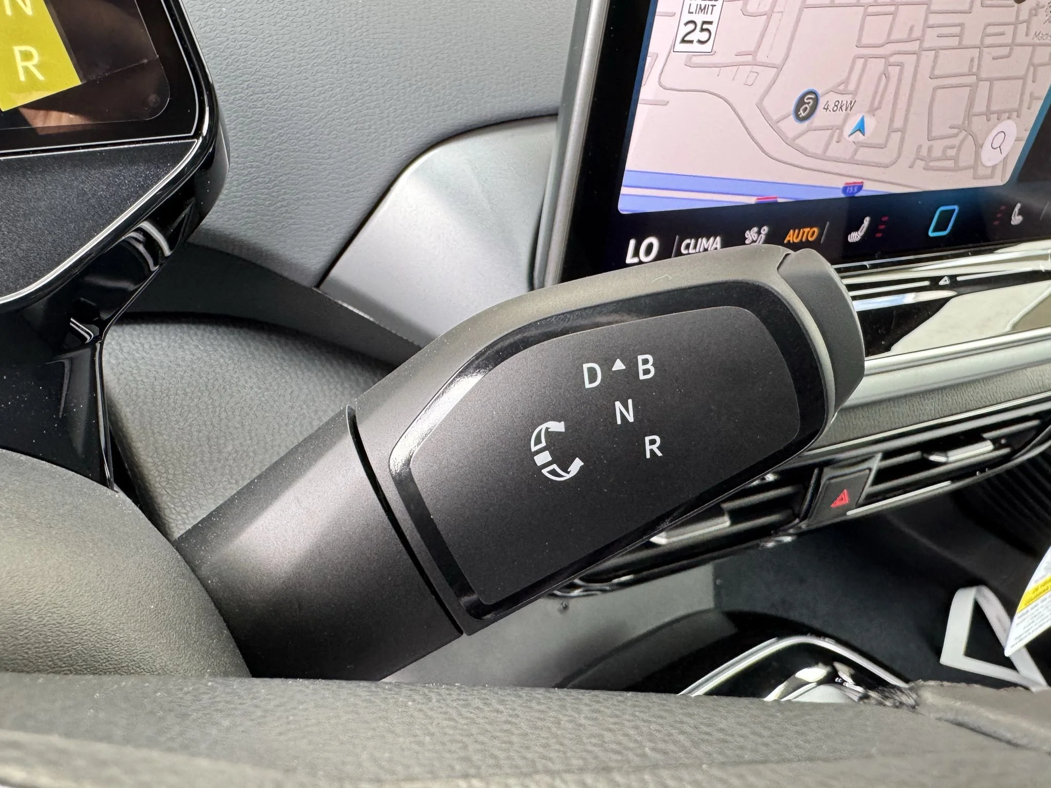 New 2026 Opal White Pearl Volkswagen Pro image 18