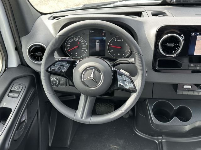 New 2026 Arctic White Mercedes-Benz Cargo 144 WB image 20