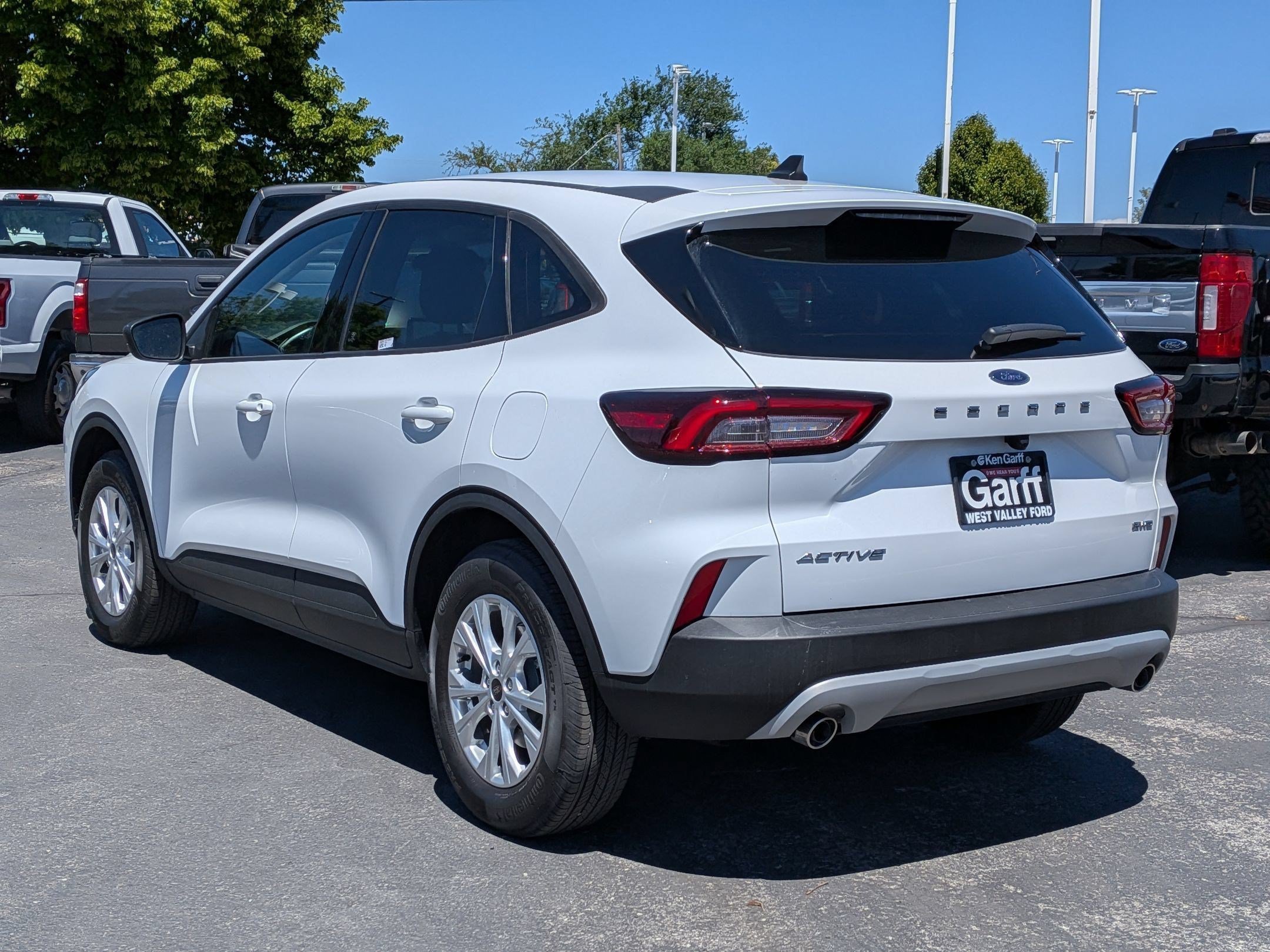 Used 2025 Oxford White Ford Active image 5