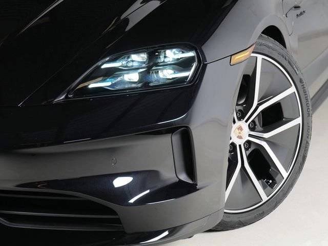New 2026 Jet Black Metallic Porsche 4 Black Edition image 31