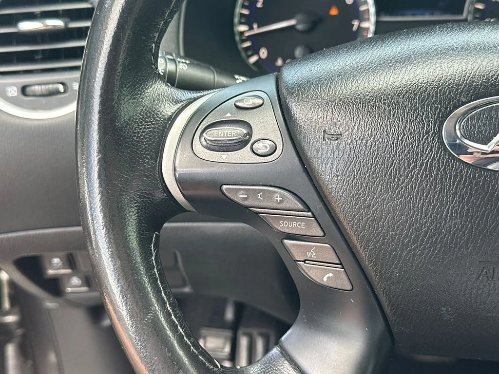 Used 2020 Gray INFINITI LUXE image 21