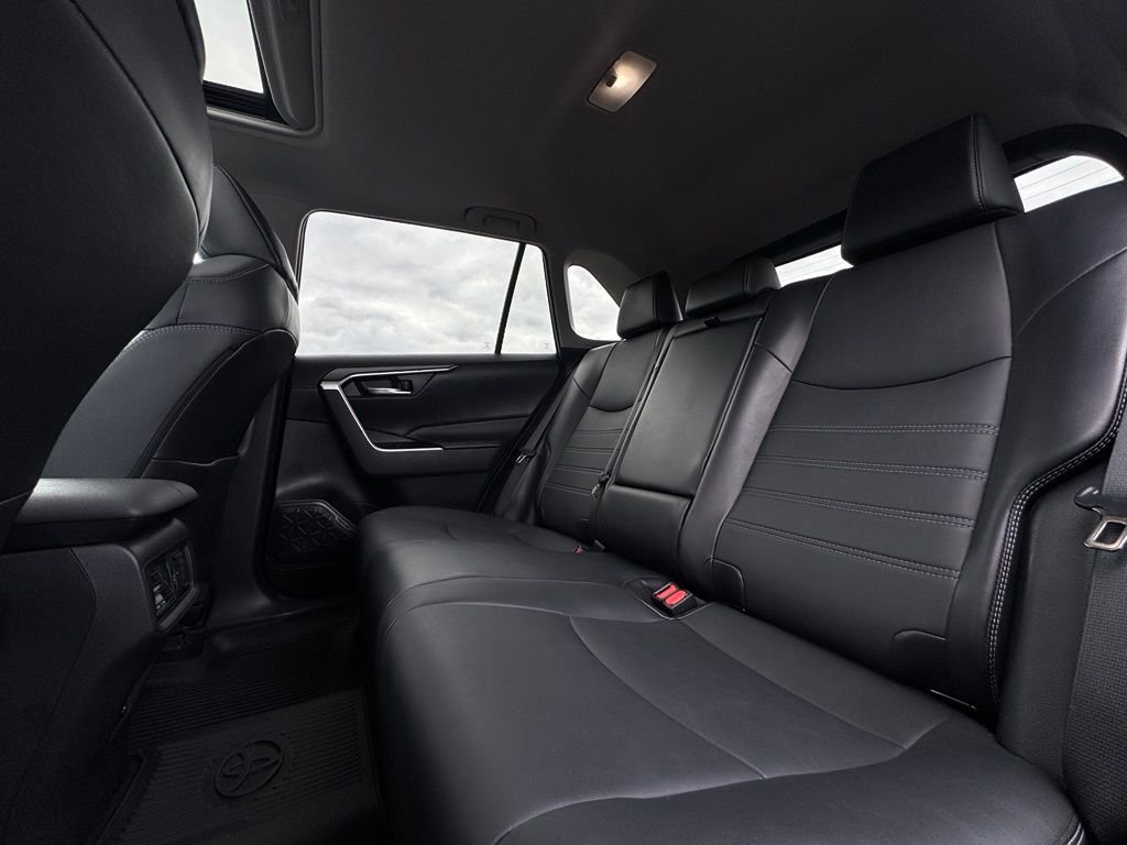 Used 2023 Gray Toyota XLE Premium image 21