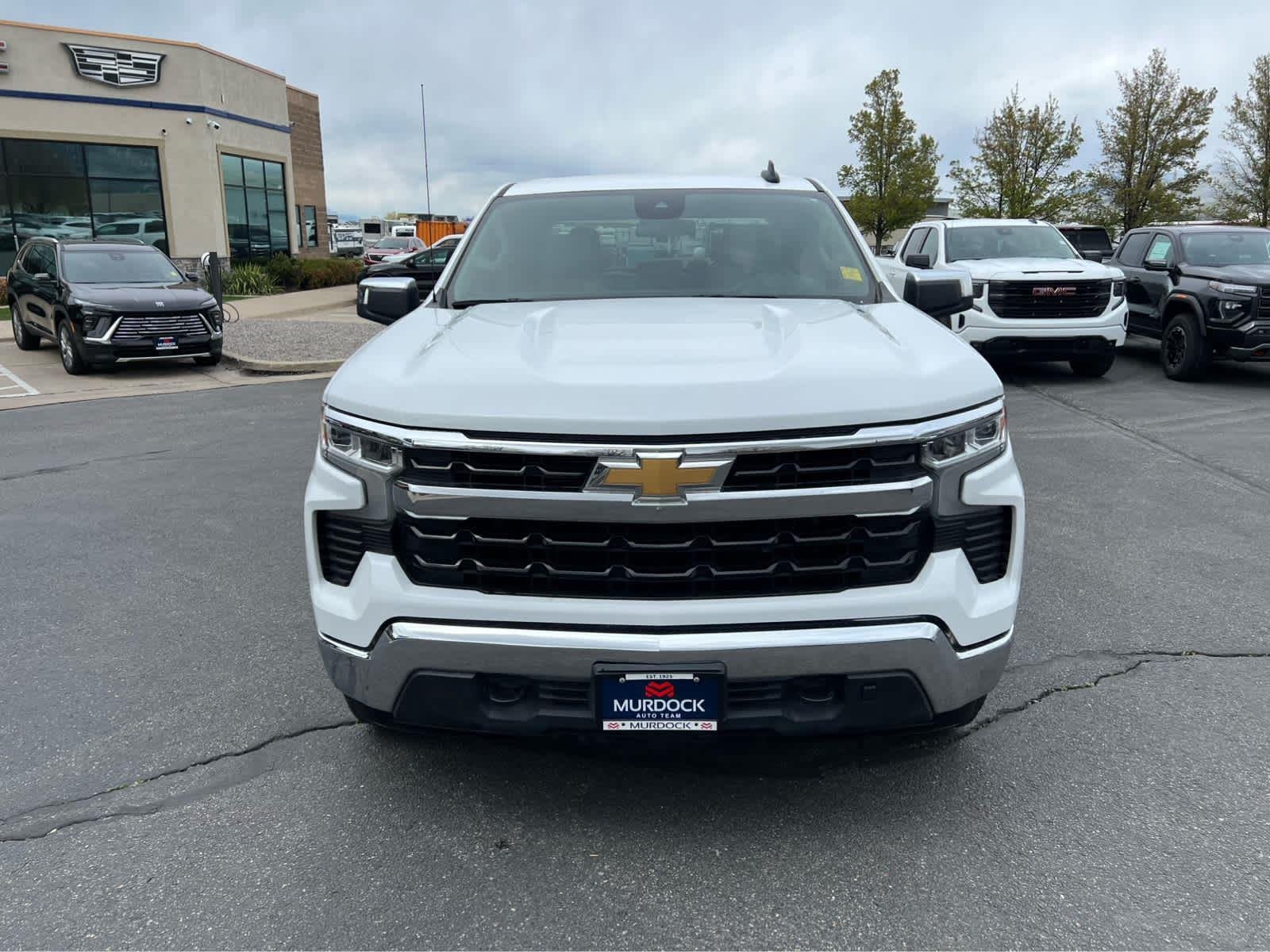 Used 2024 Summit White Chevrolet LT image 8
