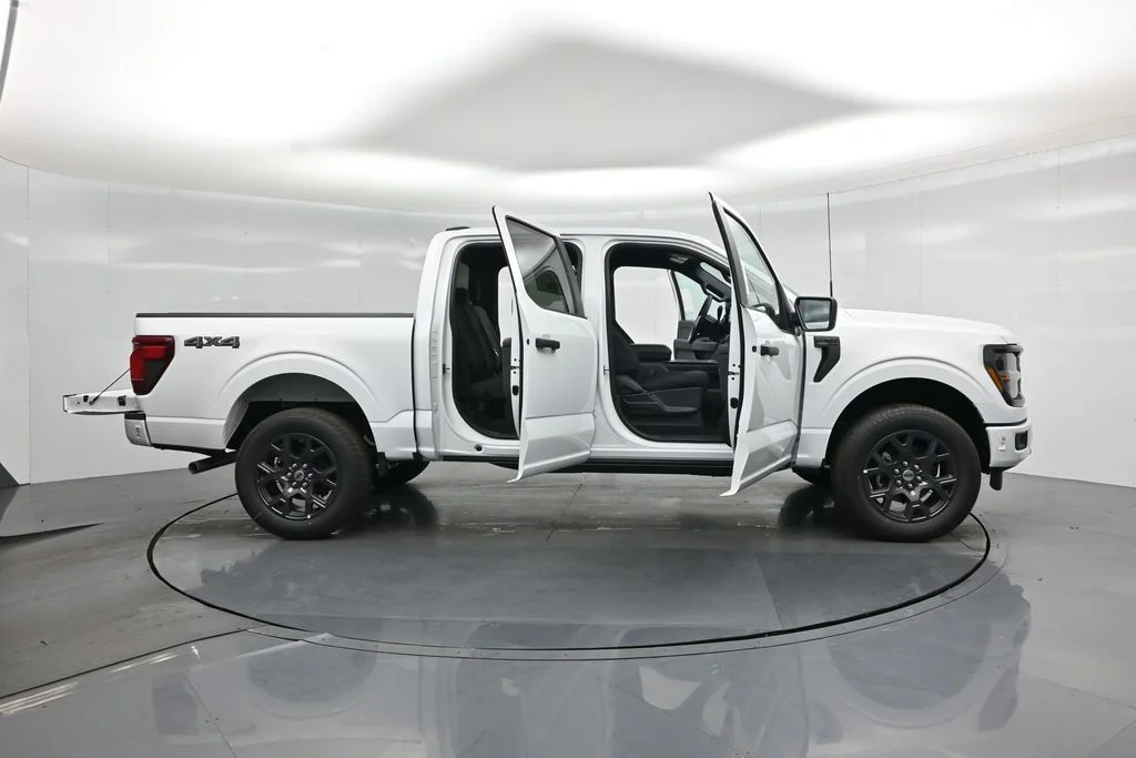 New 2026 Oxford White Ford STX image 4