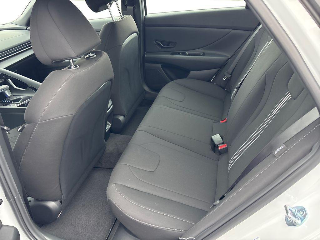 New 2026 White Hyundai SEL Sport image 10