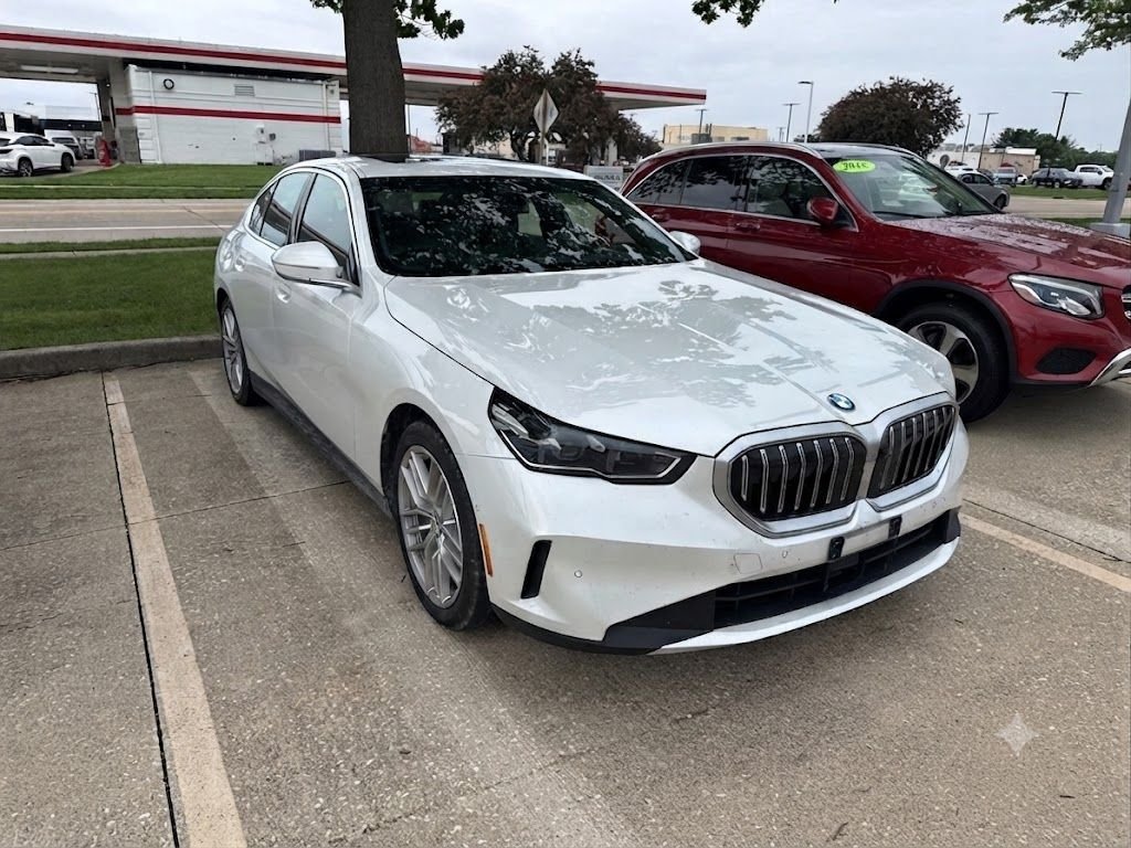 2024 BMW 5 Series 530i xDrive Sedan's photo