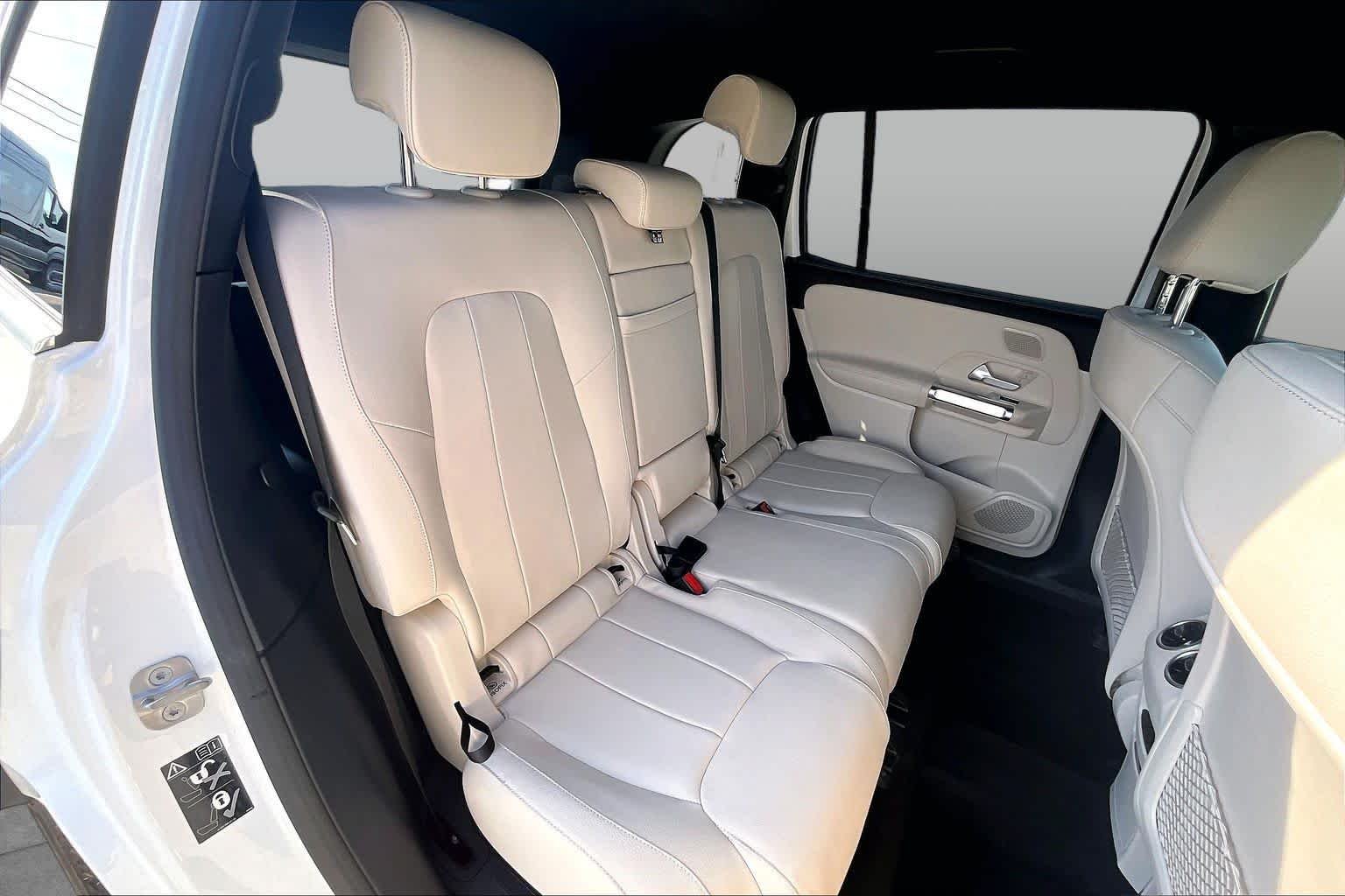 Used 2024 Polar White Mercedes-Benz EQB 250+ image 17