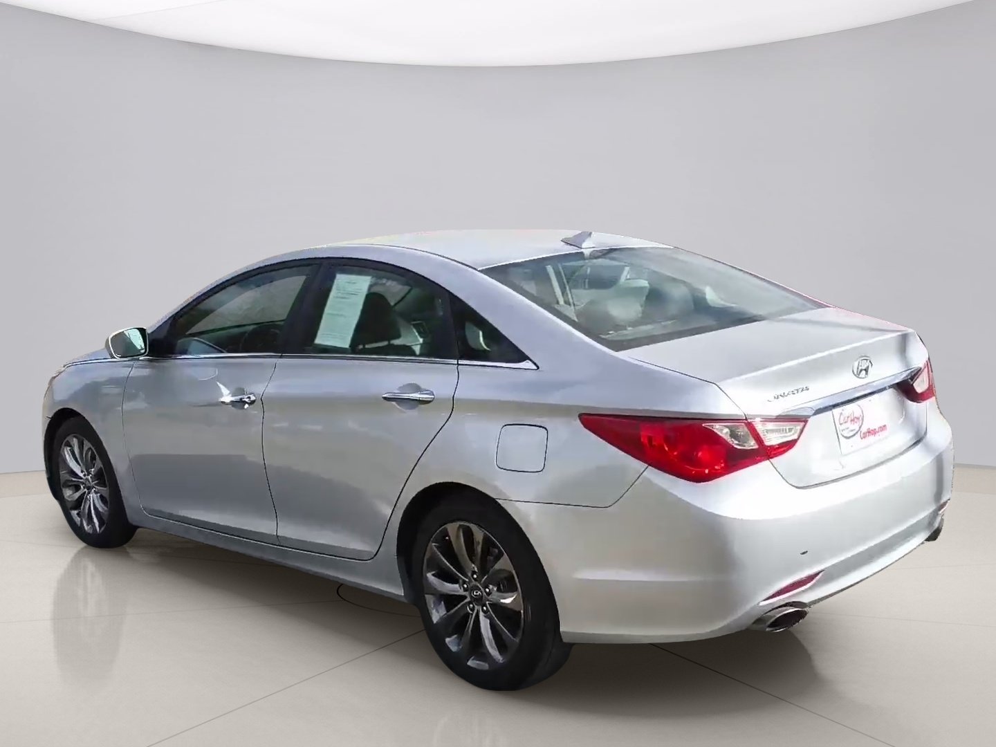 Used 2011 Silver Hyundai LIMITED image 3