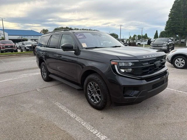 Used 2025 Gray Ford Active image 3