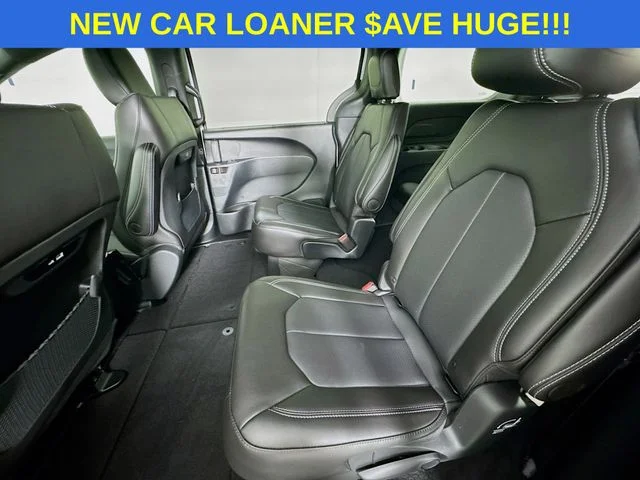 2025 Chrysler Pacifica Select - Photo 22