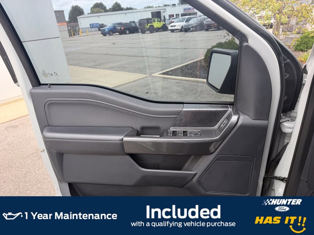 Used 2023 Avalanche Ford XLT image 8