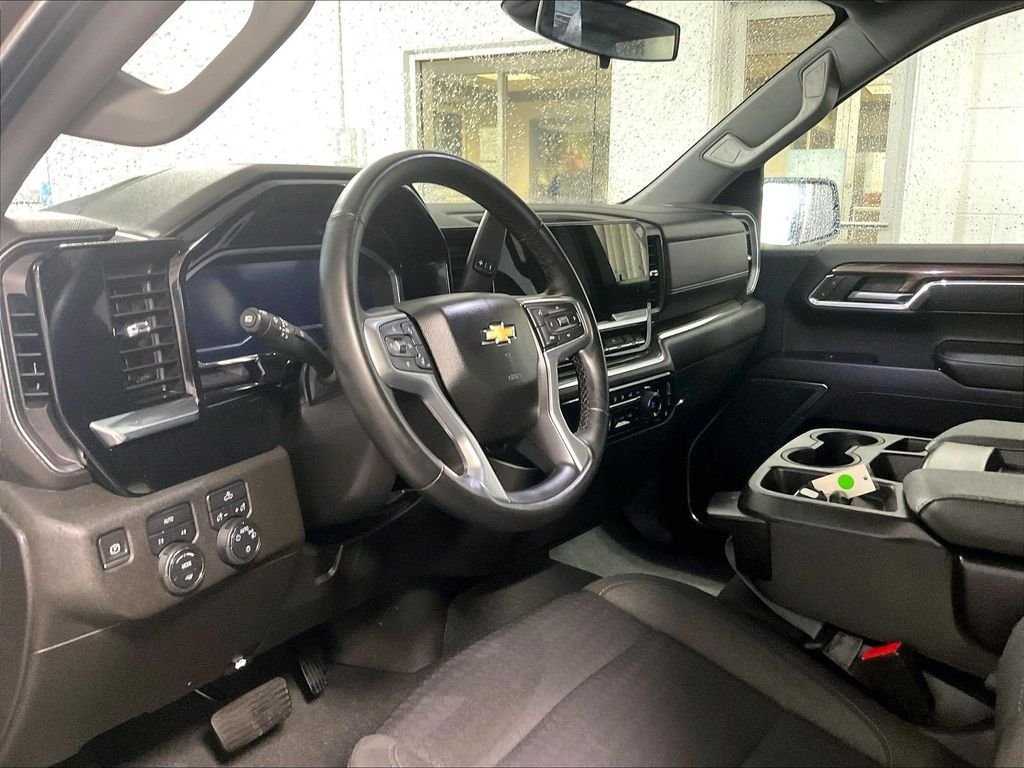 Used 2023 Brown Chevrolet LT image 8