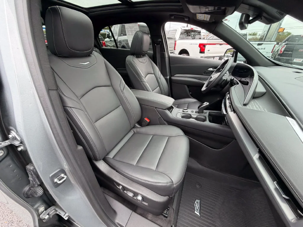 2024 Cadillac XT4 Premium Luxury - Photo 19