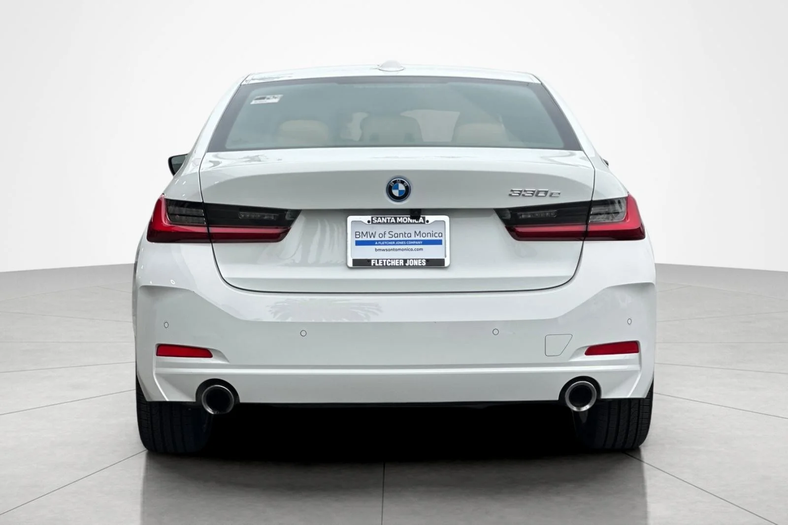 Used 2023 Alpine White BMW 330e image 4