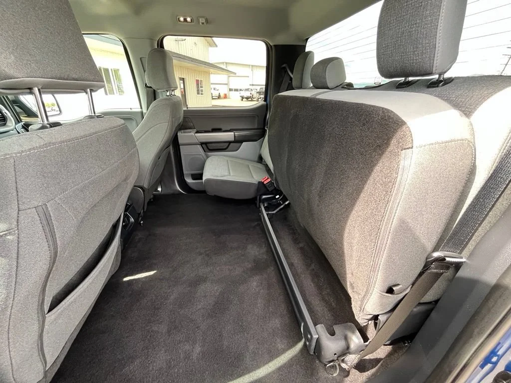 Used 2025 Blue Ford XLT image 16
